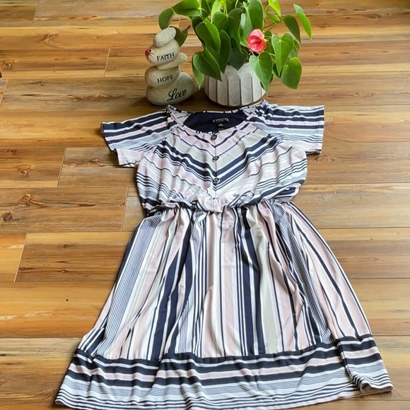 💖Enfocus boat neck navy, white, pink and taupe stripe dress with elastic waist - Picture 2 of 4